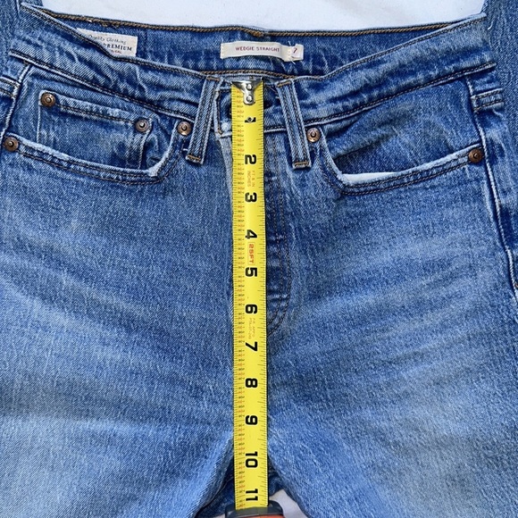 Levi's Blue Straight Leg Jeans with Classic Style - Picture 7 of 9